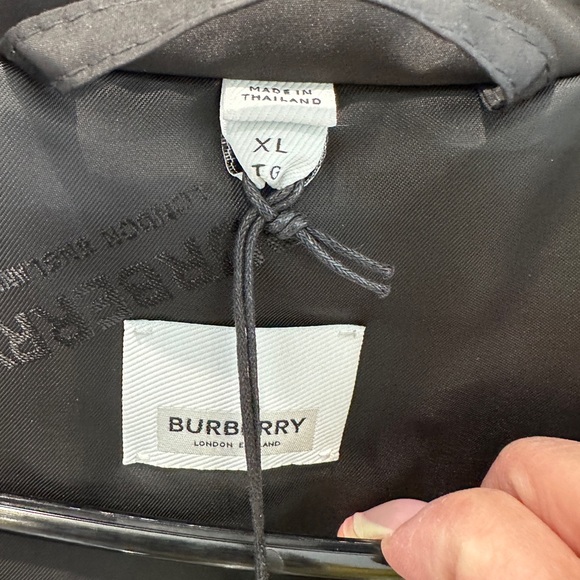 Burberry Equestrian Knight Printed Jacket - Picture 6 of 9